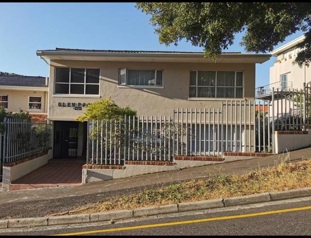 1 BEDROOM PROPERTY TO RENT IN VREDEHOEK